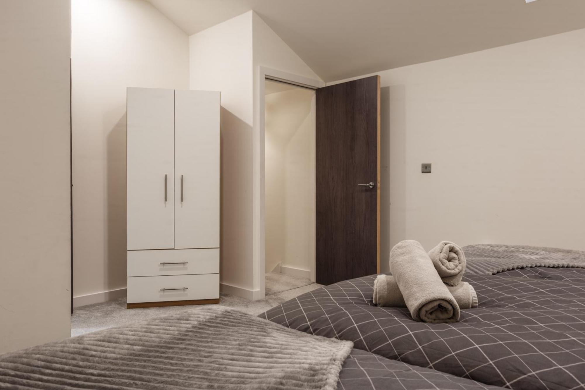 Modern And Cozy Two-Bed Apartment In Bradford Bradford  Exterior foto