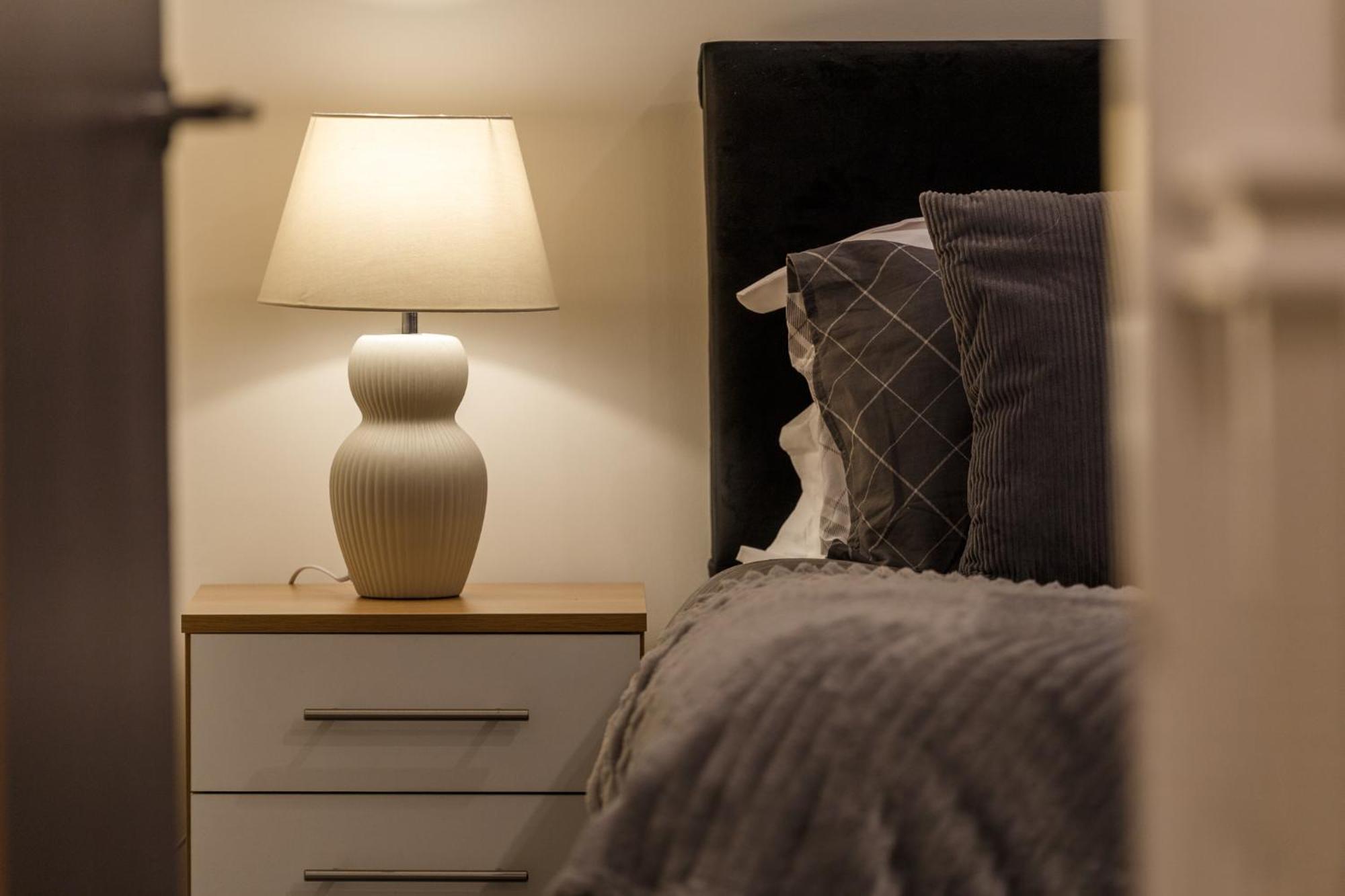 Modern And Cozy Two-Bed Apartment In Bradford Bradford  Exterior foto