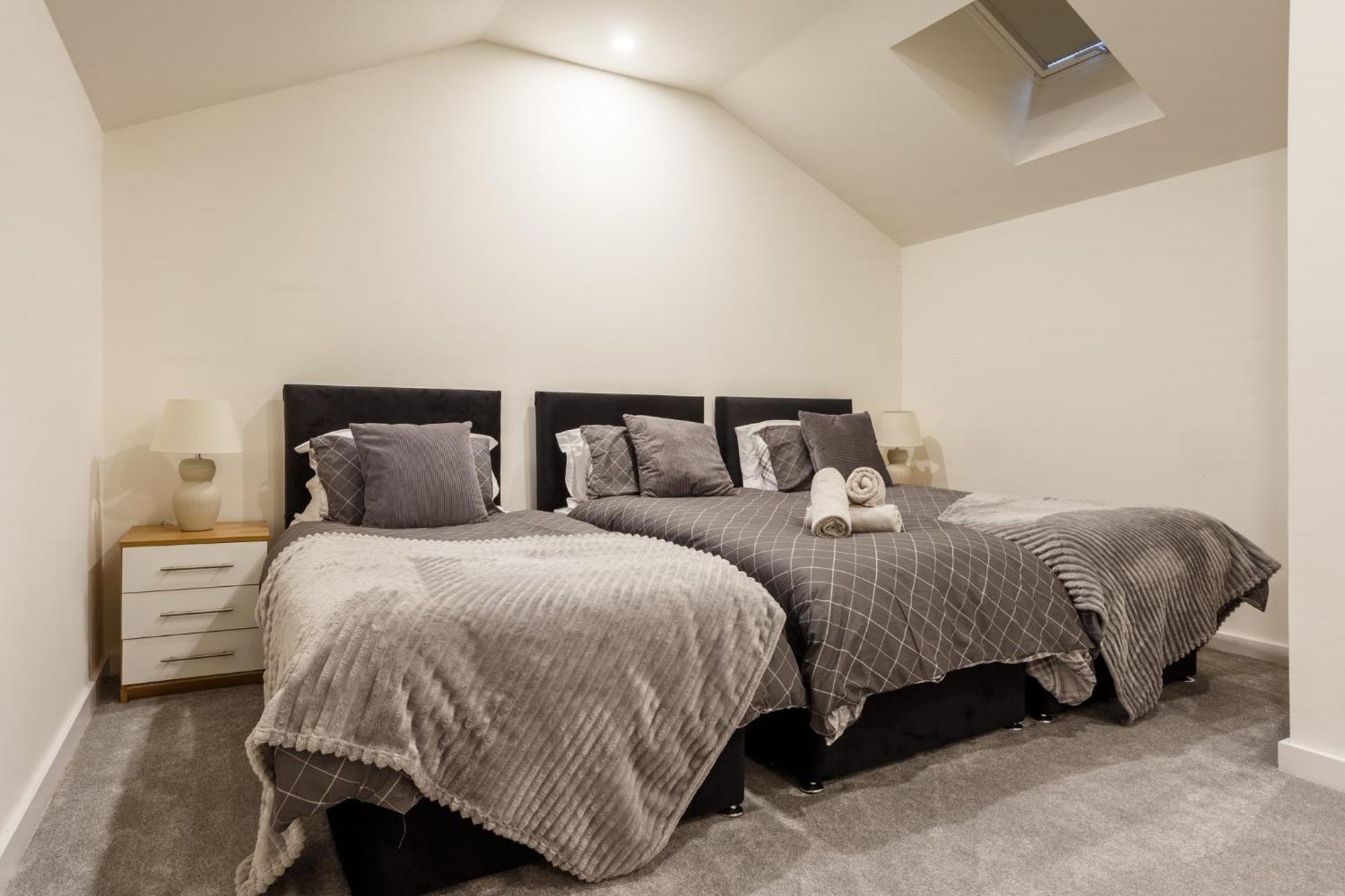 Modern And Cozy Two-Bed Apartment In Bradford Bradford  Exterior foto